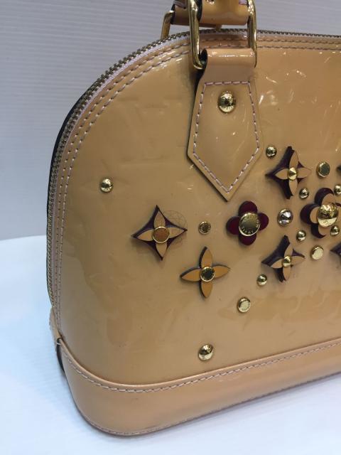 Large Product Preview Image 31