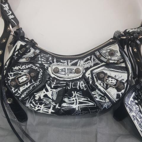 Large Product Preview Image 3
