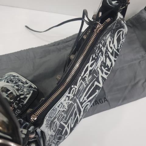 Large Product Preview Image 17