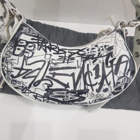 Large Product Preview Image 4