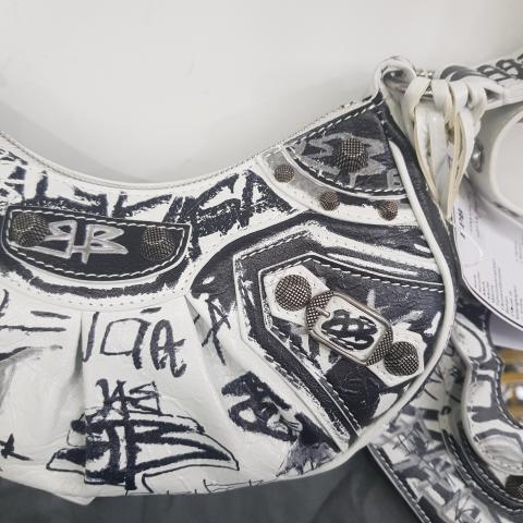 Large Product Preview Image 14