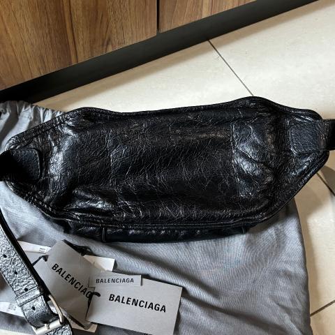 Sell Balenciaga Classic Neo Lift Hip Bag - Black | HuntStreet.com
