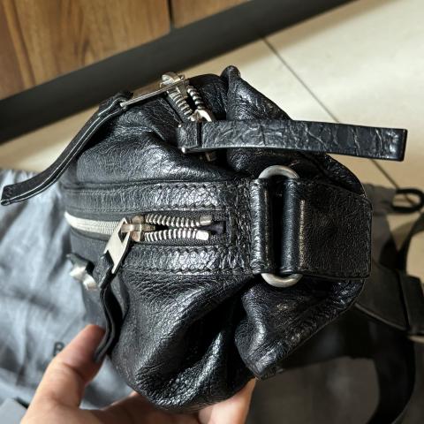 Sell Balenciaga Classic Neo Lift Hip Bag - Black | HuntStreet.com