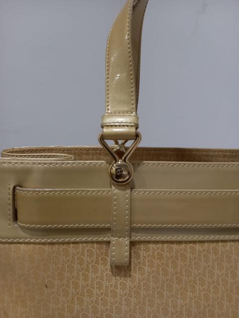 Large Product Preview Image 19