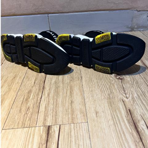 Large Product Preview Image 4