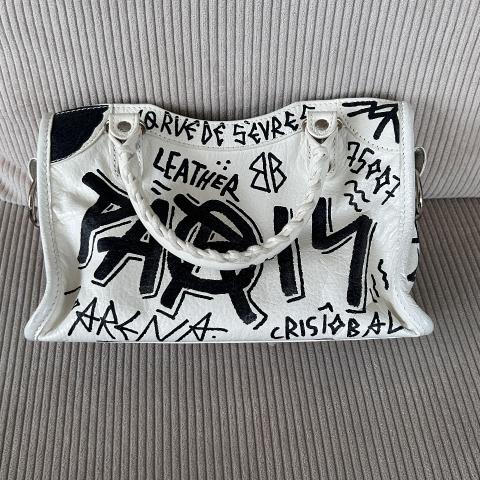 Large Product Preview Image 2