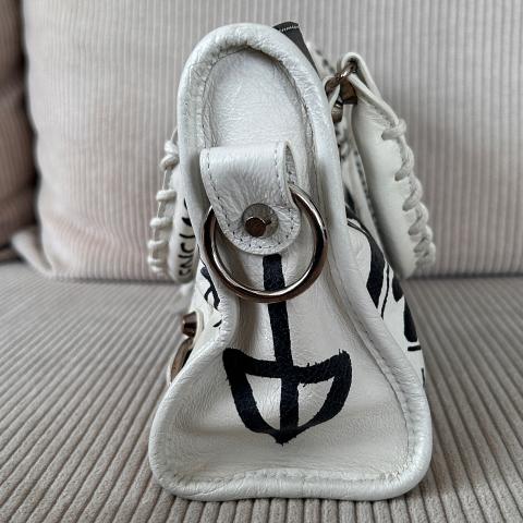 Large Product Preview Image 4