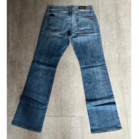 Large Product Preview Image 2