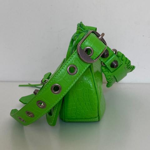 Large Product Preview Image 4