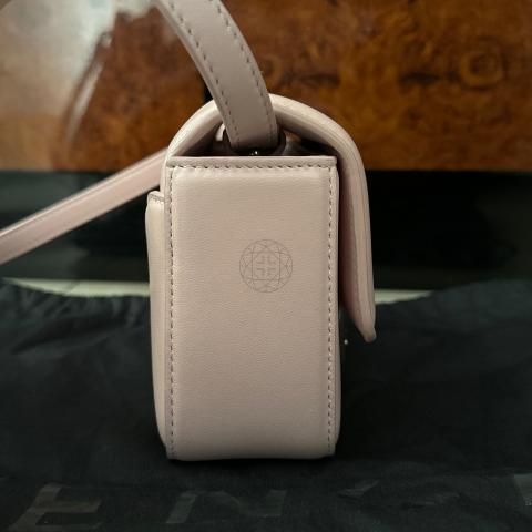 Large Product Preview Image 3