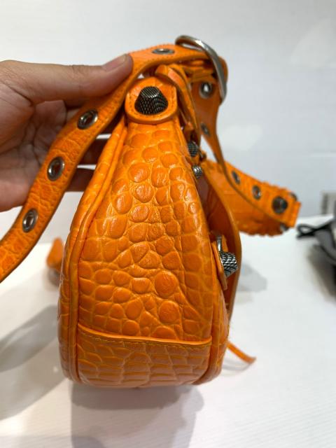 Large Product Preview Image 4