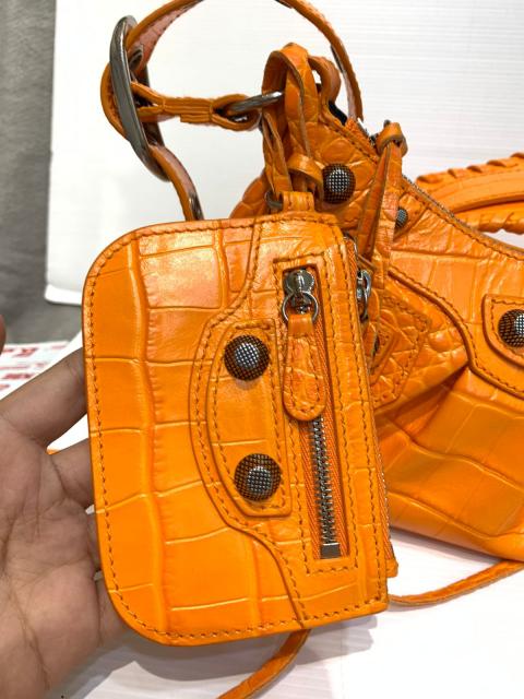 Large Product Preview Image 14