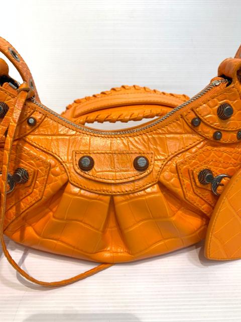 Large Product Preview Image 16
