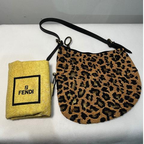 Large Product Preview Image 11