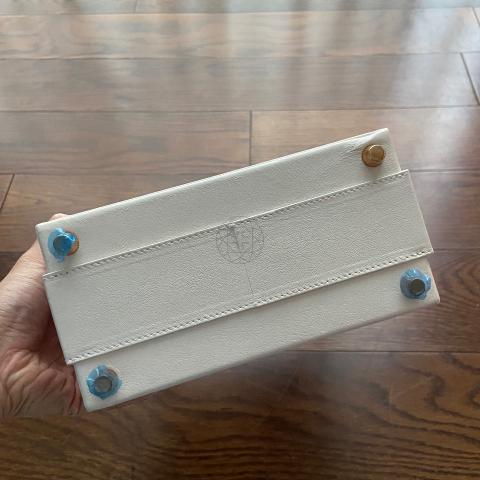 Large Product Preview Image 4