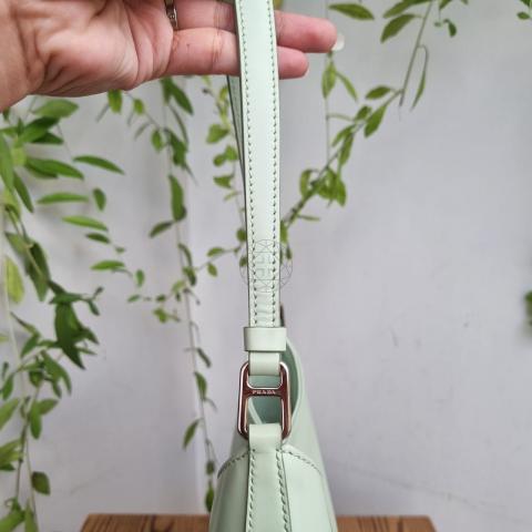 Large Product Preview Image 3