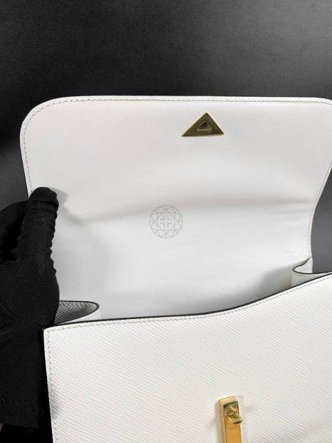 Large Product Preview Image 24
