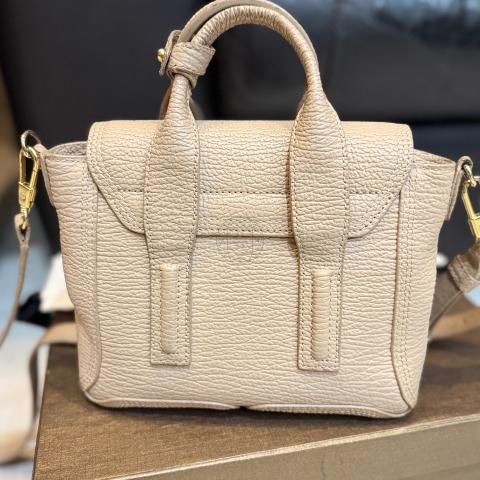 Large Product Preview Image 2
