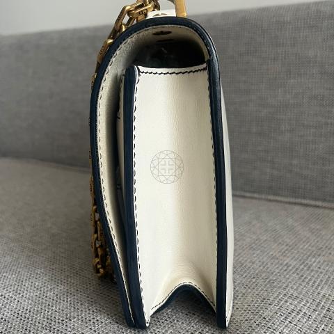 Large Product Preview Image 3