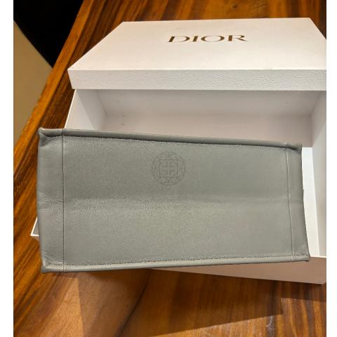 Large Product Preview Image 5