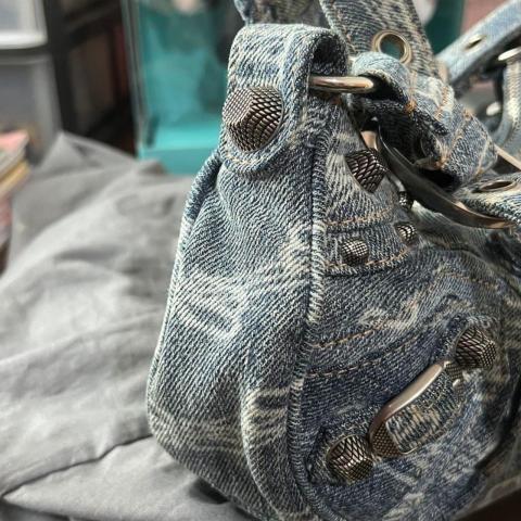 Large Product Preview Image 4