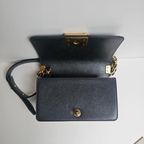 Large Product Preview Image 18