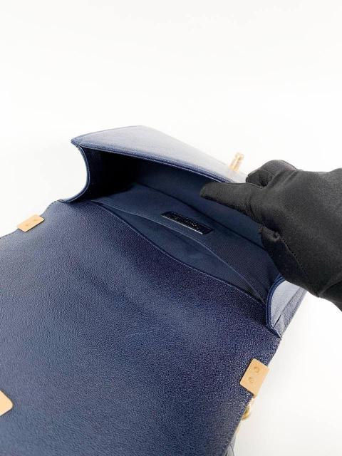 Large Product Preview Image 24