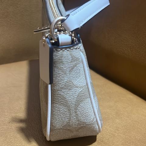 Large Product Preview Image 4