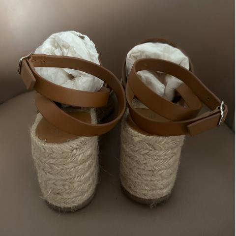 Large Product Preview Image 2