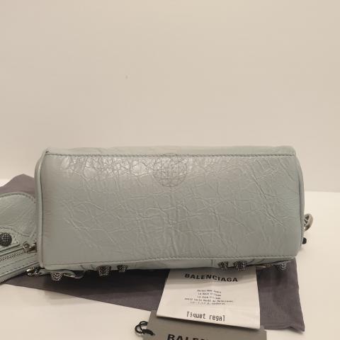 Large Product Preview Image 8