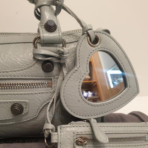 Large Product Preview Image 18