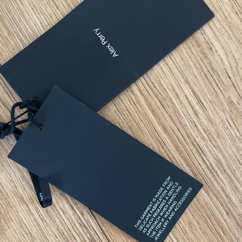 Large Product Preview Image 4