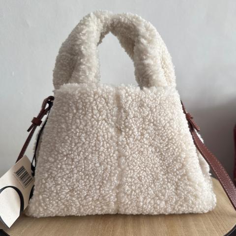 Large Product Preview Image 2