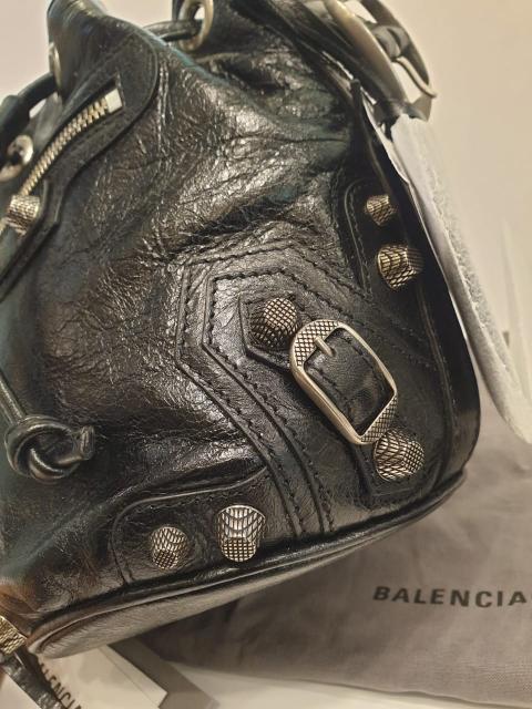 Large Product Preview Image 11