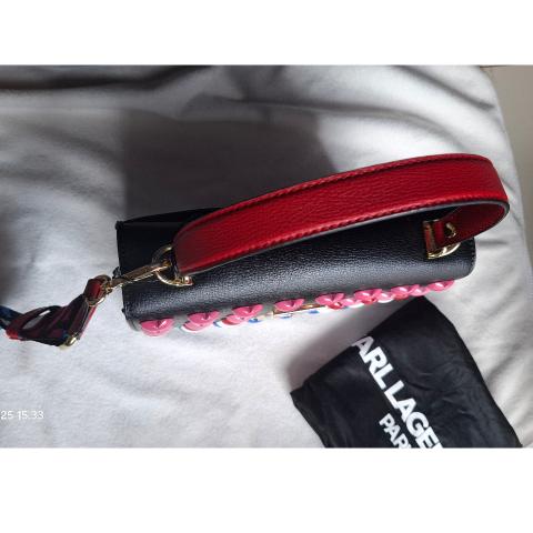 Large Product Preview Image 17