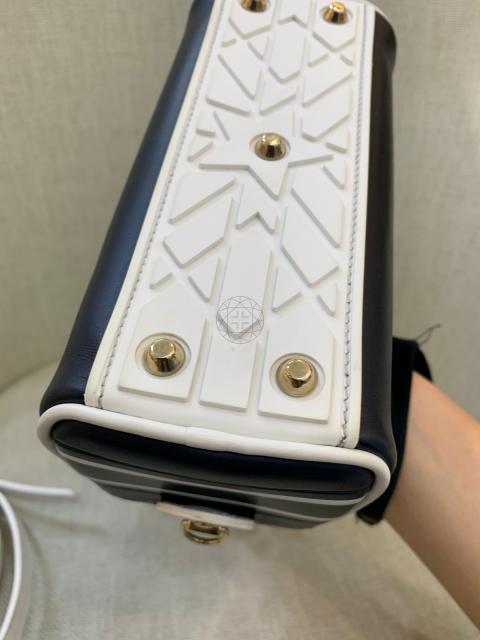 Large Product Preview Image 19