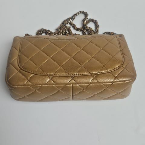 Large Product Preview Image 3