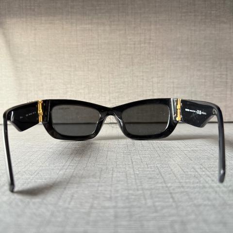 Large Product Preview Image 2