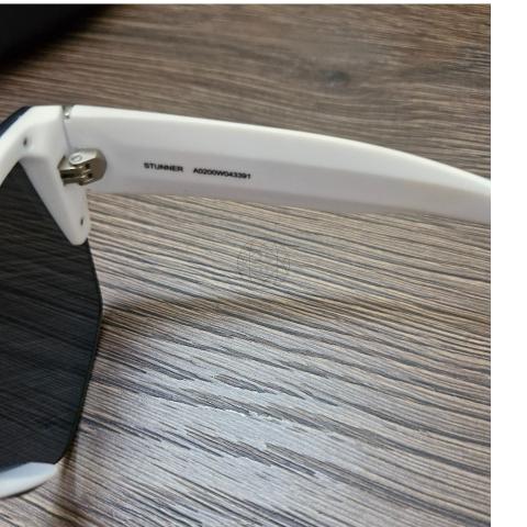 Large Product Preview Image 8