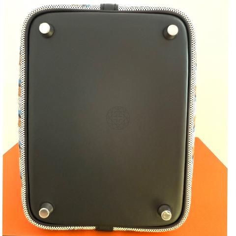 Large Product Preview Image 5