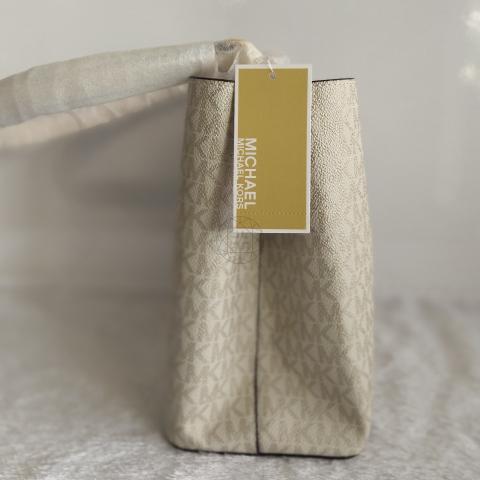 Large Product Preview Image 3