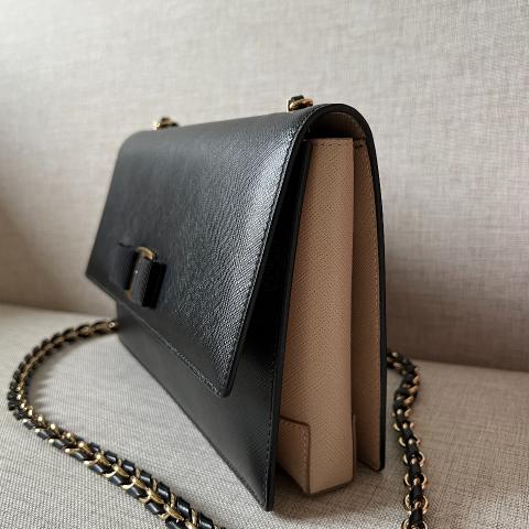 Sell Salvatore Ferragamo Miss Ginny Sling Bag - Black Sell Salvatore Ferragamo Miss Ginny Sling Bag - Black