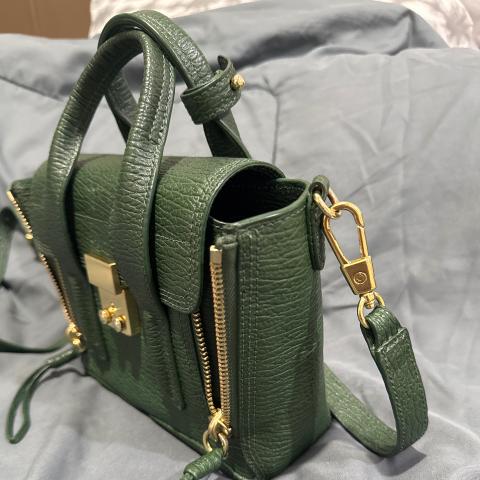 Large Product Preview Image 4