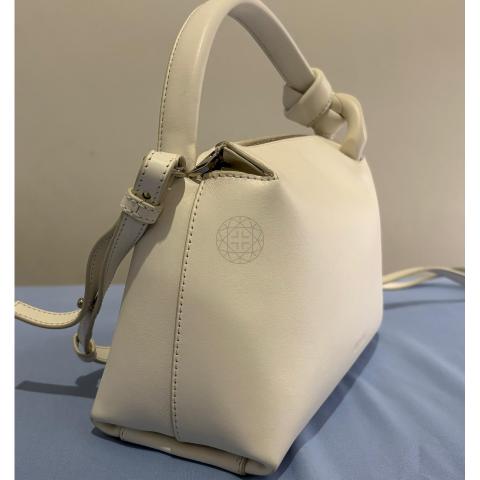 Large Product Preview Image 3
