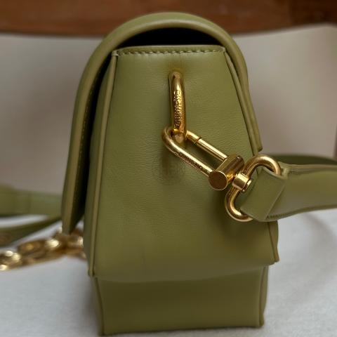 Large Product Preview Image 3