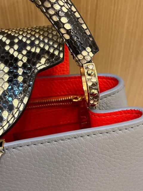 Large Product Preview Image 18
