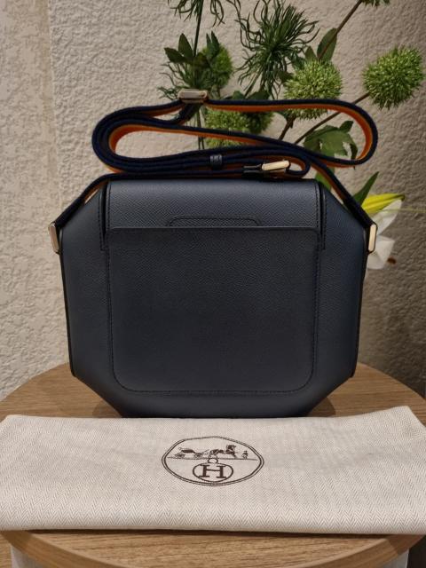 Large Product Preview Image 17