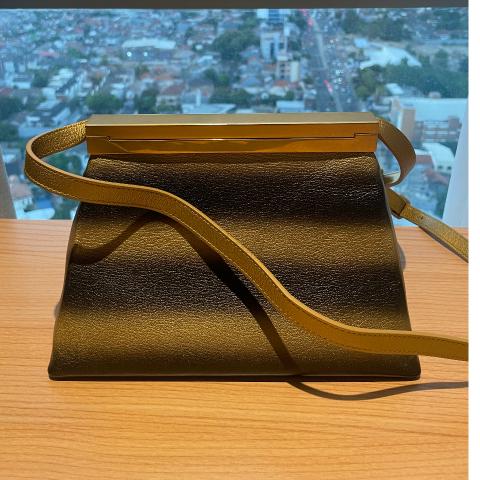 Large Product Preview Image 2