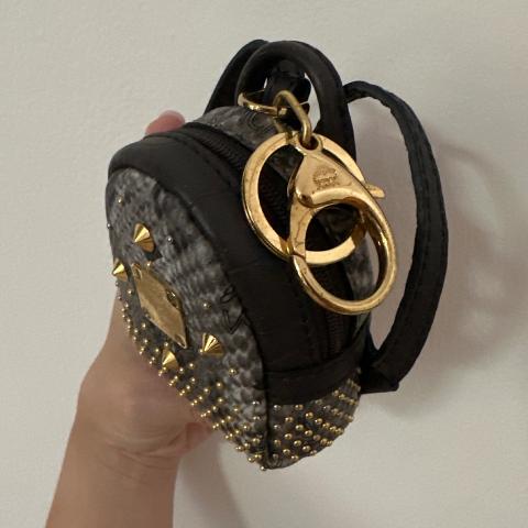 Large Product Preview Image 3