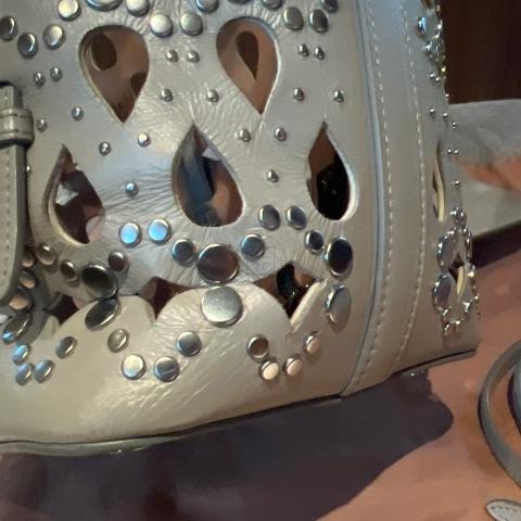 Large Product Preview Image 9